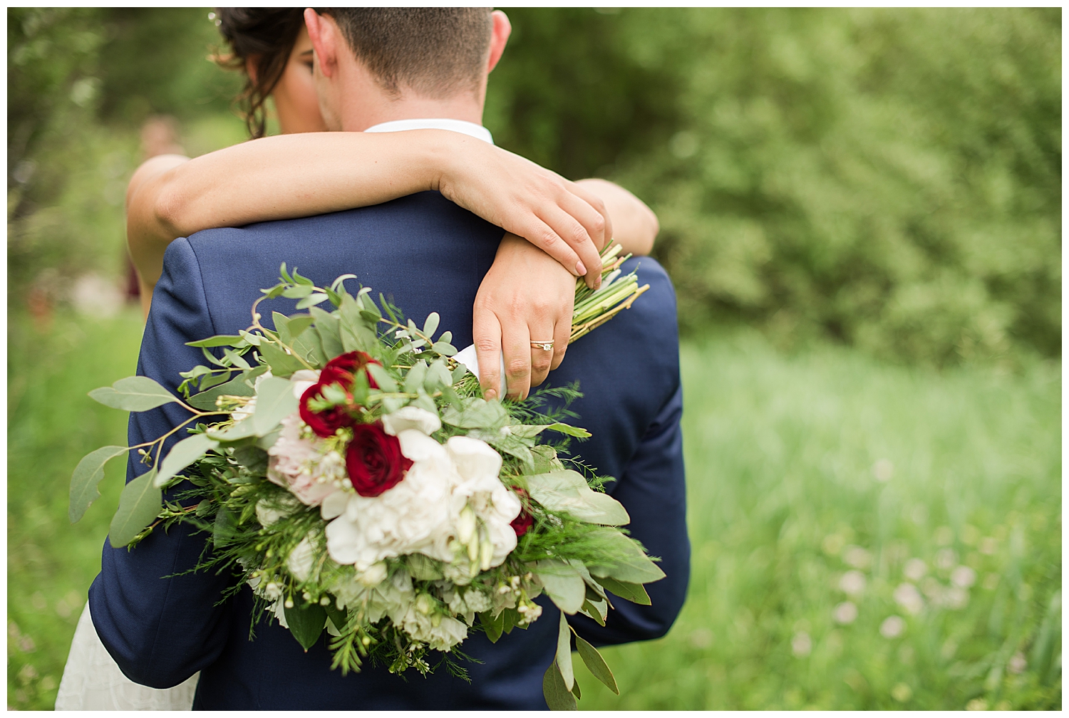 bride holding bouquet at kortright centre